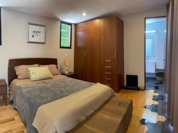 Casa cuarto secreto.18