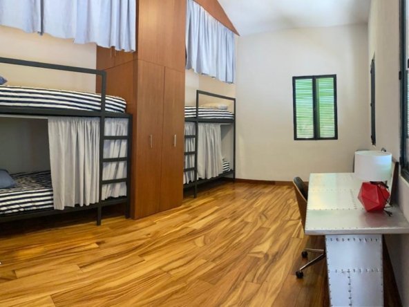 Casa cuarto secreto.21