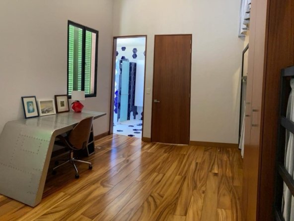 Casa cuarto secreto.22