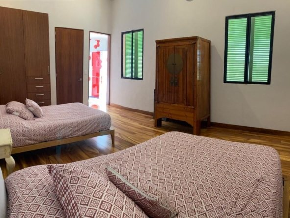 Casa cuarto secreto.25