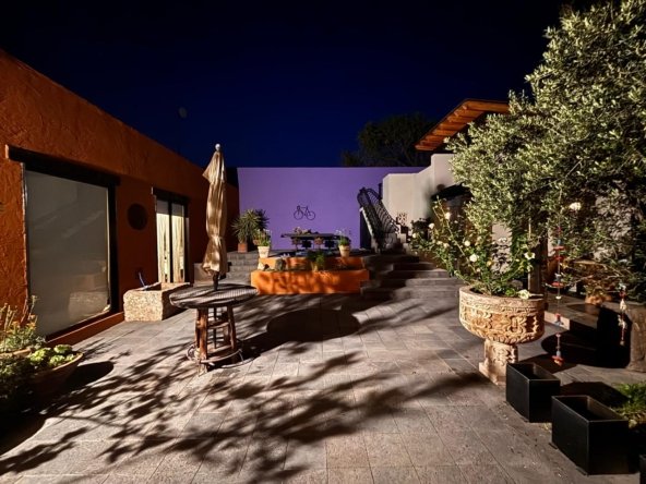 Orange House.23