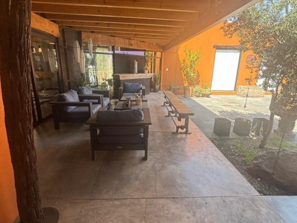 Orange House.9